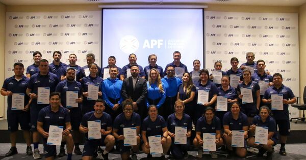 Exitosa culminación del Curso CONMEBOL para Entrenadores de Fútbol Femenino en la APF | Asociación Paraguaya de Fútbol