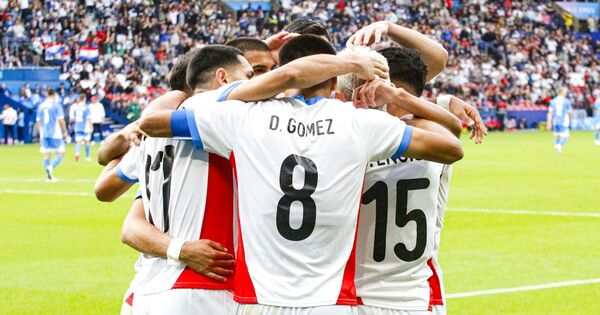Unidos en busca del objetivo | Asociación Paraguaya de Fútbol