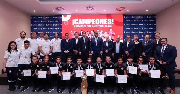 Merecido reconocimiento a los campeones de América | Asociación Paraguaya de Fútbol