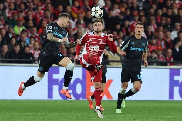 Al Bayer Leverkusen se le indigesta el Brest - Fútbol Internacional - ABC Color