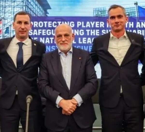 Histórica denuncia a la FIFA, acusada por lider de la Liga Española por "posición dominante"