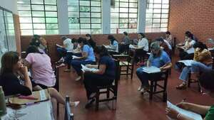 Docentes de Amambay rinden examen para ingresar al Banco de Datos de Educadores Elegibles - Nacionales - ABC Color
