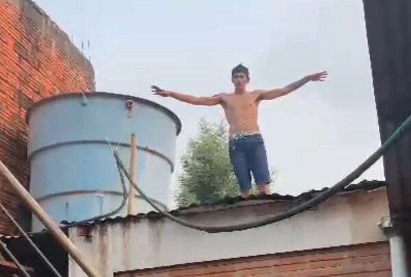 Un hombre fue detenido tras golpear a su madre