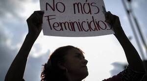 33 feminicidios, 82 mujeres y niños violentados por día: violencia en Paraguay