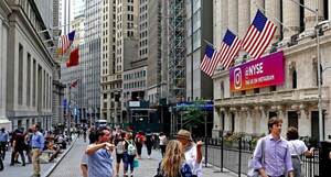 Wall Street opera con ganancias