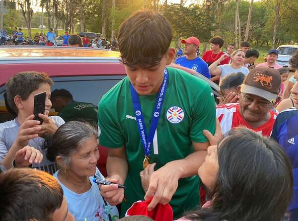 Gran recibimiento al campeón sudamericano Sub 15 en Concepción - Nacionales - ABC Color