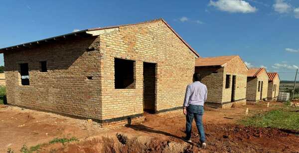 Con financiamiento de la AFD y el BNF pretenden la construcción de 14.320 viviendas