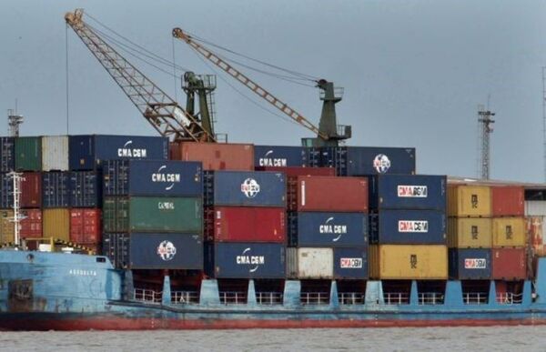 Exportaciones aumentan 0,2% e importaciones 12,2%