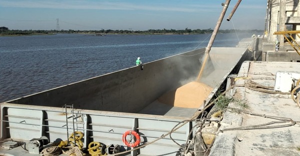 Buscan alentar al uso del transporte fluvial en cargas de granos