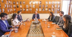 Ministro expuso a Moody’s los avances de la economía y reformas aprobadas