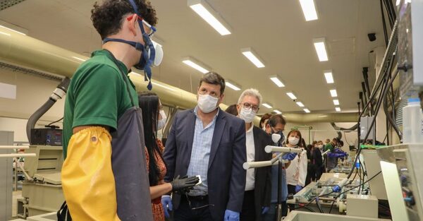 Empresario destaca apoyo del gobierno para instalar su firma en Paraguay