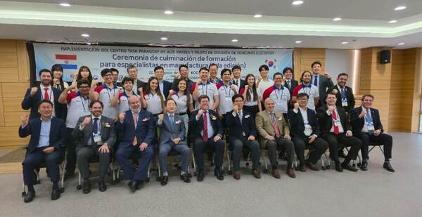 Finalizó en Corea del Sur la capacitación de paraguayos sobre movilidad eléctrica