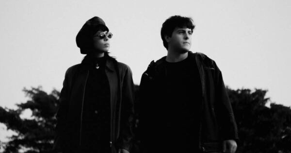 Diario HOY | Nott Demian y Sari Carri cantan “Dónde Estás”