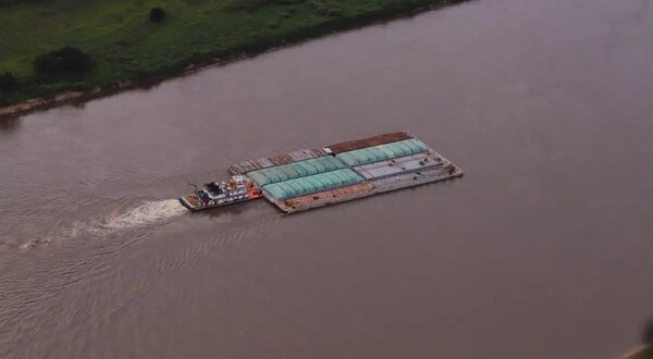 Aumento del costo del peaje en la hidrovía no afectará a los convoyes paraguayos
