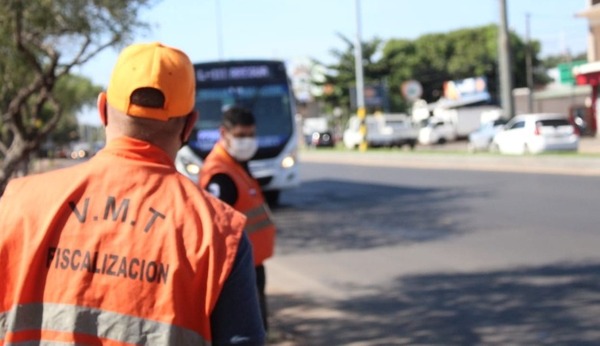 Inician periodo de multas a empresas de transporte que no cumplen con niveles de servicio