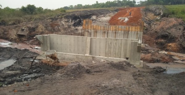 Puente sobre el arroyo Tarumá en Caaguazú alcanzó 40% de avance