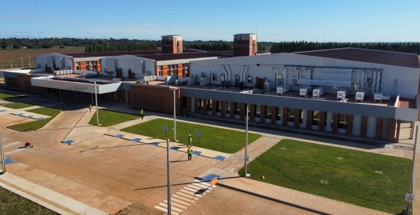 Gran Hospital de Coronel Oviedo entra en su etapa final de construcción