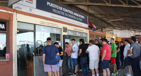 Analizan acciones para fortalecer el turismo en temporada alta
