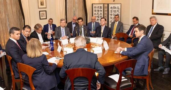 Culminó la misión oficial por Norteamérica encabezada por el presidente Santiago Peña