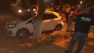 Recuperan vehículo robado en el barrio Recoleta de Asunción   - Policiales - ABC Color