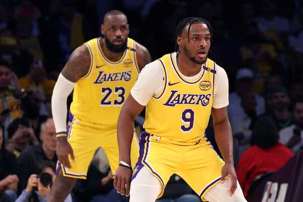 NBA: Los James hacen historia en el inicio de la liga - Polideportivo - ABC Color