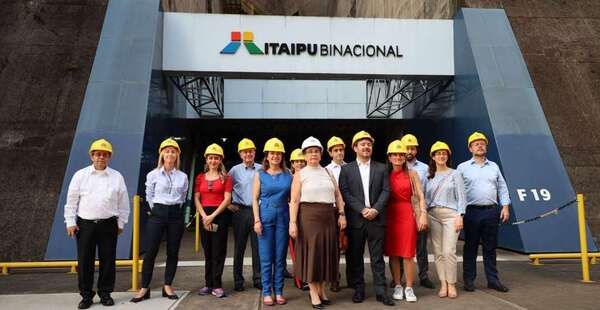 Presidenta del FONPLATA destaca interés de ITAIPU para incentivar proyectos estratégicos