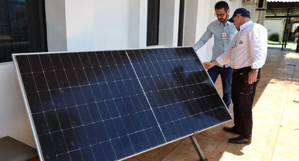 ITAIPU extiende plazo para presentación de ofertas sobre la futura planta solar flotante