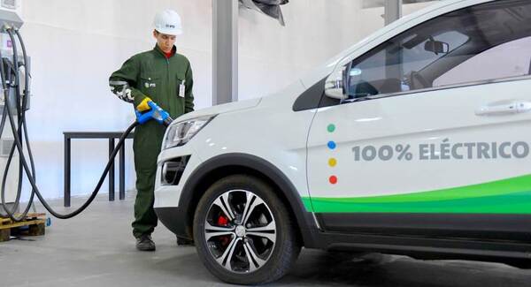 PTI organiza capacitación sobre vehículos eléctricos