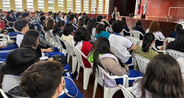 Estudiantes de Presidente Franco aprendieron sobre conservación de la biodiversidad