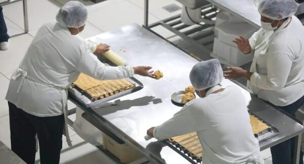 Mujeres indígenas de Boquerón se fortalecen y emprenden en gastronomía
