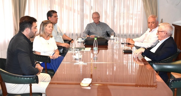 La URP y la Universidad de Alicante acuerdan proyectos de investigación y docencia