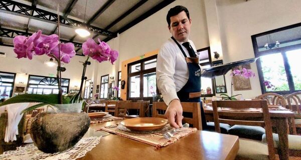 El SINAFOCAL inició el proceso de evaluación para certificar a los mozos empíricos de Areguá