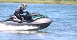 La carrera de Moto SKI hizo historia en la Playa Tacurú de Pucú en Hernandarias