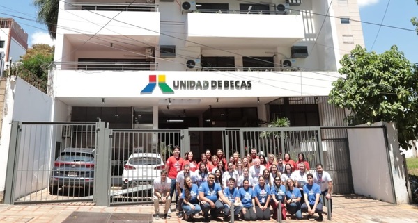 Inauguran nueva sede de la Unidad de Becas de ITAIPU