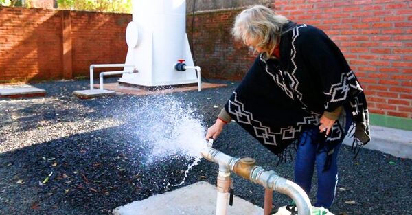 EBY construyó pozo artesiano en el Centro de Ayuda al Discapacitado de Encarnación