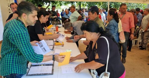 Familias relocalizadas por Yacyretá recibirán bonos de fin de año