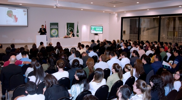 Innovación agrícola en el Primer Simposio Internacional de Ciencias de Suelos