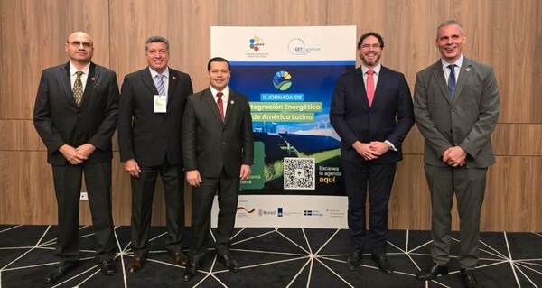 Paraguay destaca avances en integración energética en foro internacional
