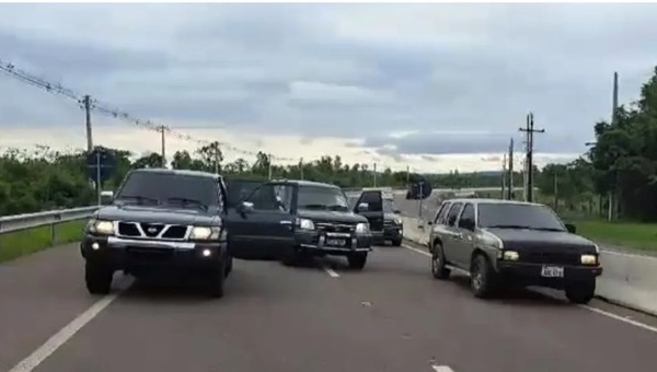 Caacupé: tras persecución policial detienen a militar por robo de una camioneta