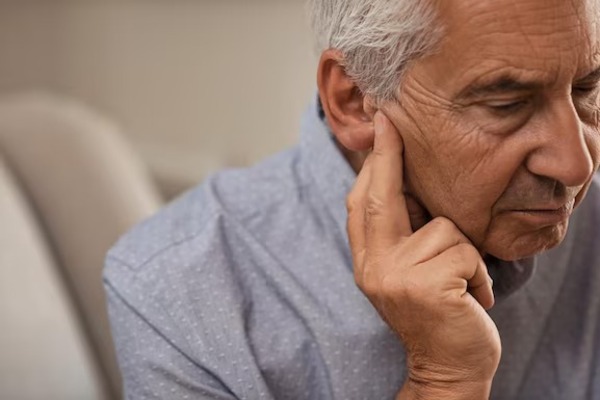El impacto de la pérdida auditiva: cómo afecta el deterioro cognitivo en adultos