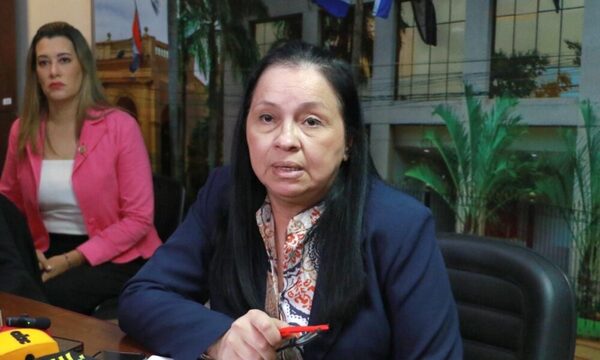Senadora Yolanda Paredes cuestiona falta de garantías en la compra de bonos del IPS
