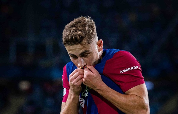 Barcelona consigue una sufrida victoria ante Shaktar