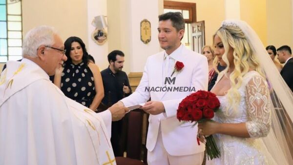 [VIDEO] ¡Junior Rodríguez contó que de casi 200 invitados a su boda, sólo cuatro le hicieron regalo!
