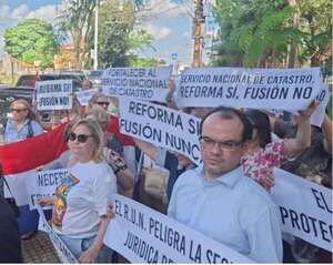RUN: ¿por qué cuestionan los escribanos el proyecto de ley que uniría Catastro y Registros Públicos? - Política - ABC Color