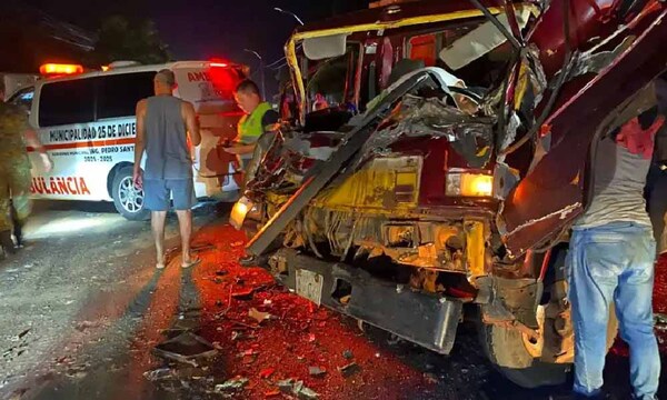 Triple choque entre dos camiones y un auto deja un fallecido en San Pedro – Prensa 5