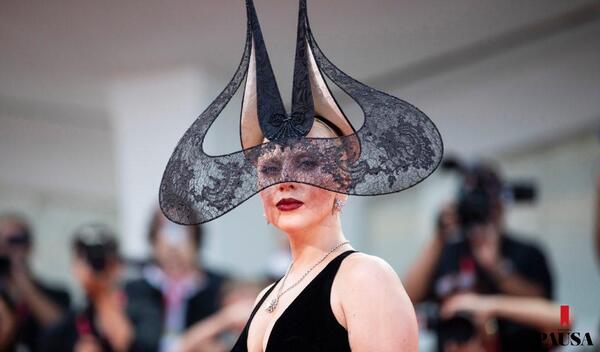 Lady Gaga es la nueva Harley Quinn | Pausa