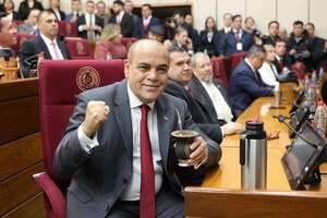 Bachi Núñez ni sabe los nombres de sus “nepobabies”, pero dice que son de su confianza - Política - ABC Color