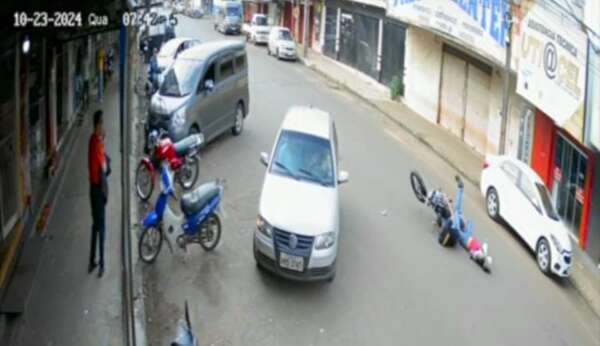 Fallece joven tras accidente en motocicleta en el centro de Pedro Juan Caballero - Policiales - ABC Color