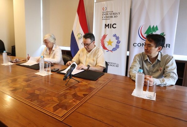 MIC formaliza alianza con el sector cooperativo para promover a emprendedores rurales - .::Agencia IP::.