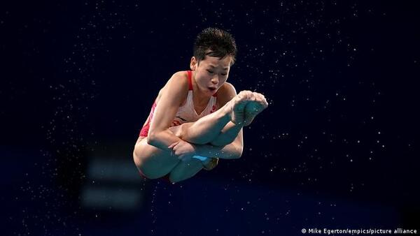 JJOO: Con solo 14 años, la china Quan Hongchan logra tres inmersiones perfectas y gana oro
